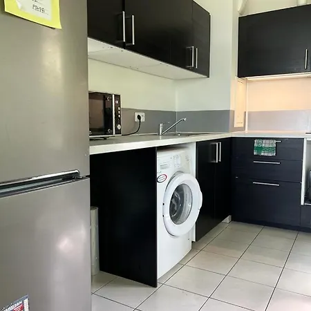 Agon Apartment *