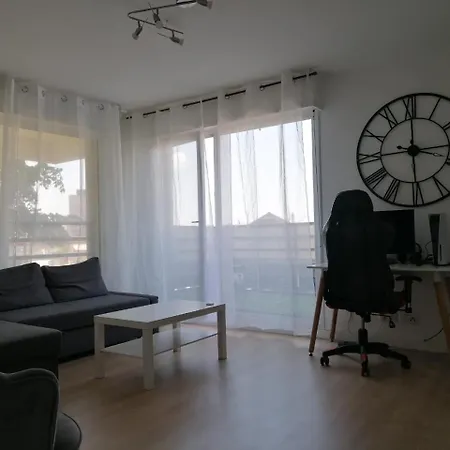 Apartment Agon *